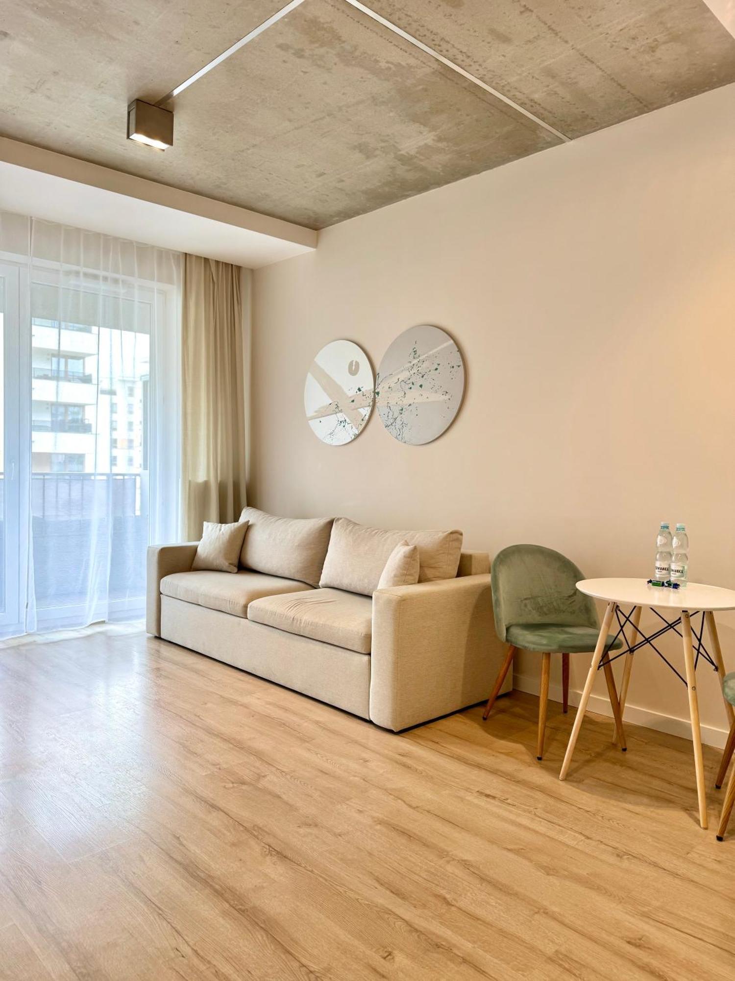 Komputerowa Apartments Airport And Business District 바르샤바 외부 사진